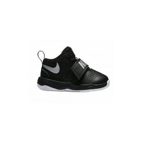 Tenis Nike Team Hustle D 8 TD para niño