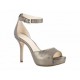 Sandalia lisa Nine West oro
