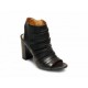 Zapatilla lisa Madden Girl negra