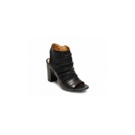 Zapatilla lisa Madden Girl negra