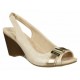 Sandalia wedge Anne Klein dorada