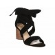 Sandalia de tiras Vince Camuto negro