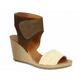 Julio de Mucha Sandalia Wedge