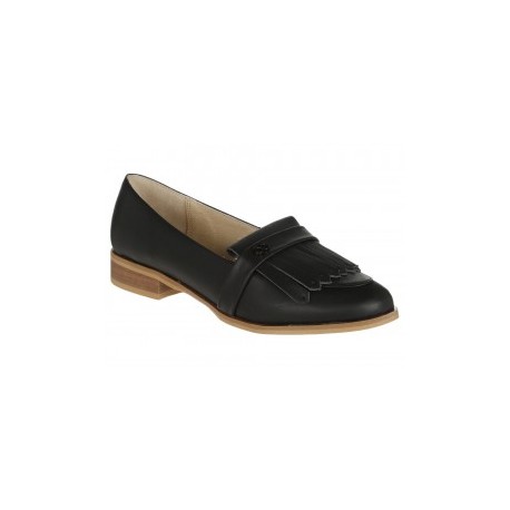 Zapato cerrado CLOE negro